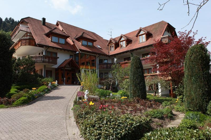 Hotel Garni Cafe Schacher Oberwolfach Exteriör bild